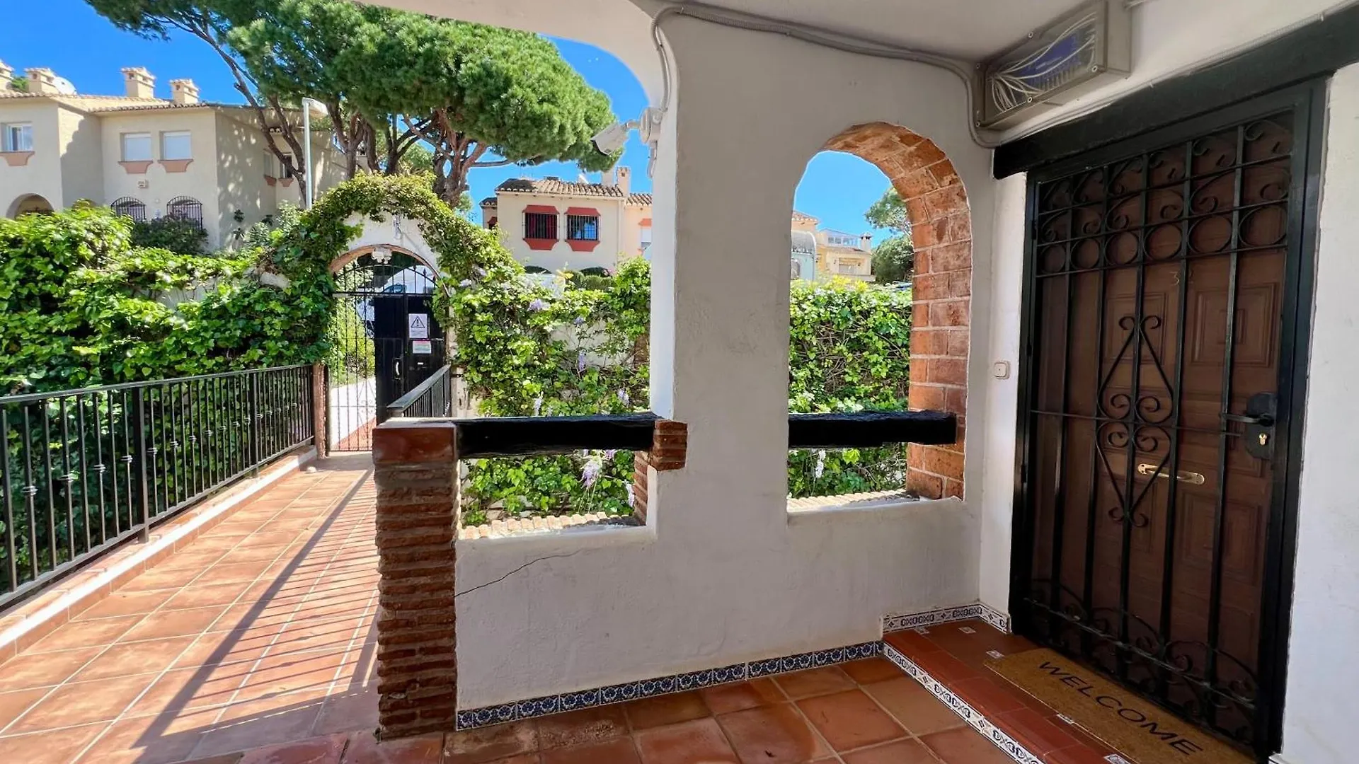 Elegant Coastal Escape Lägenhet MIJAS COSTA Spanien